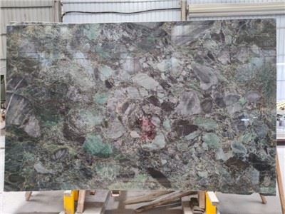 Pollock grønn granittplate
