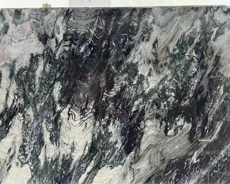 Cactus Boreal Quartzite Slab